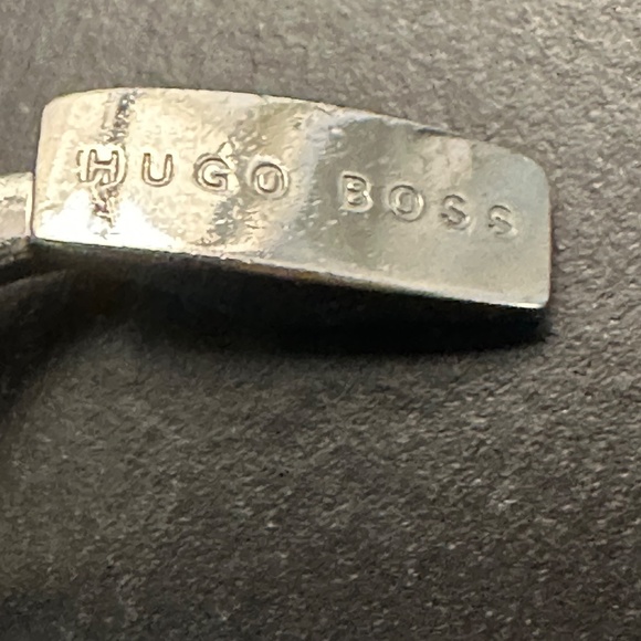 Hugo Boss Dark Red Cuff Links - Picture 3 of 3